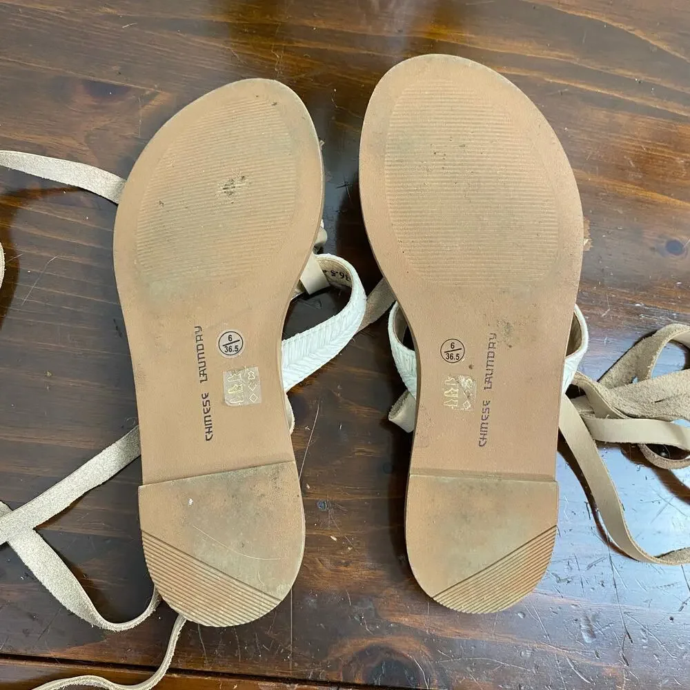 Chinese Laundry Boho Cream Leather Giordana Lace Up Flat Sandal Size 6.5 Tassels